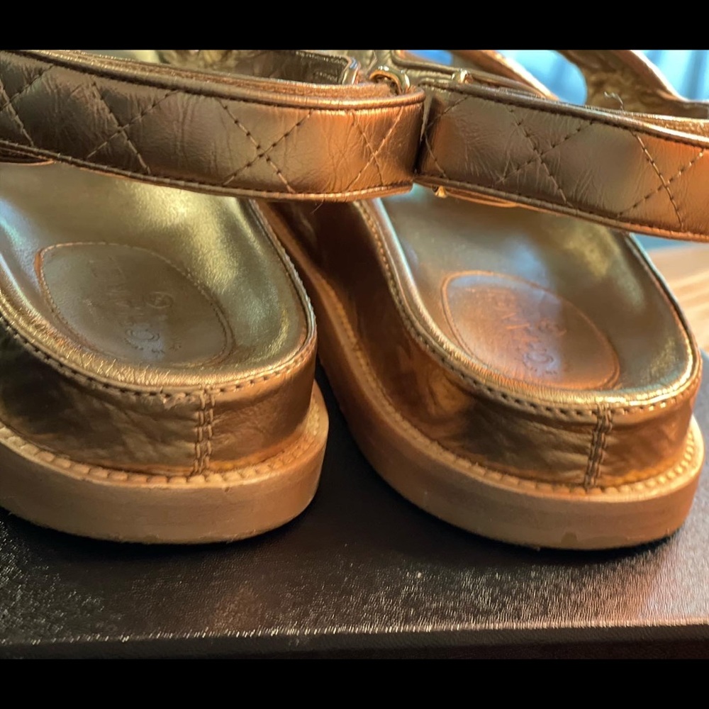 ✨✨Not for sale✨✨Chanel gold dad sandals worn 3x size 38/ 8.5 - Picture 8 of 9